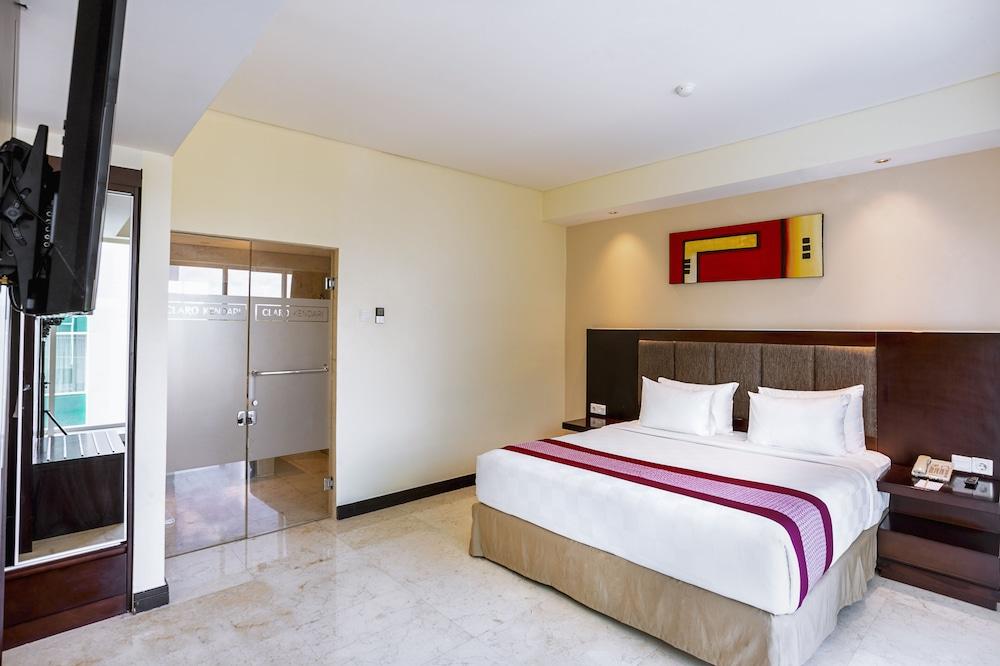 Claro Hotel Kendari Exterior foto