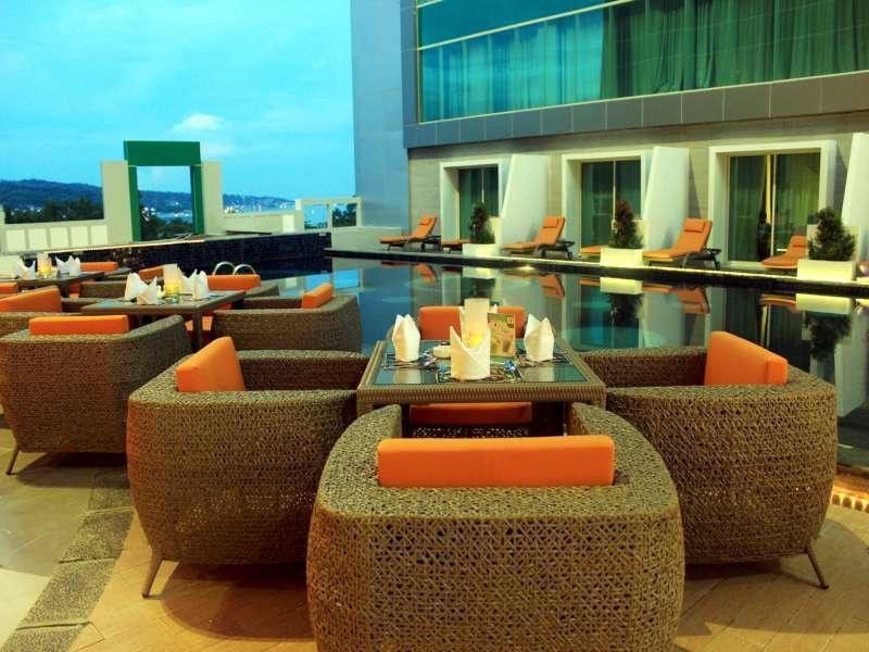 Claro Hotel Kendari Exterior foto
